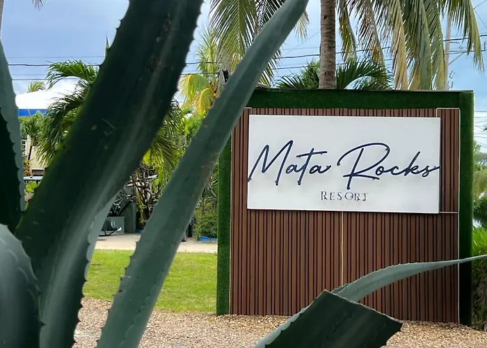 Mata Rocks Hotel 3*